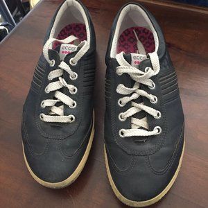 ECCO LEATHER LOAFER SHOES SIZE 9